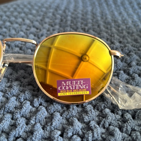 🐰Sunglass Bundle🐰 - Picture 4 of 4